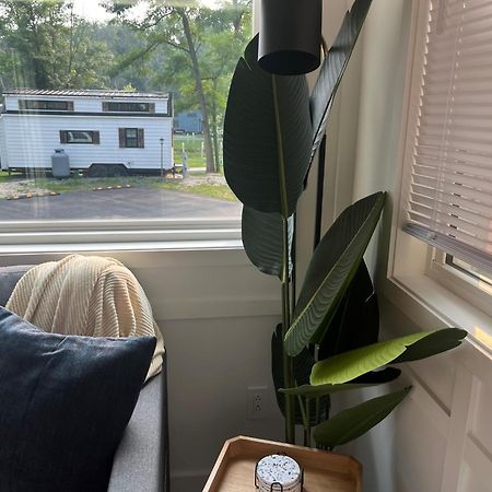 The Tiny Getaway Home Elizabethtown Buitenkant foto