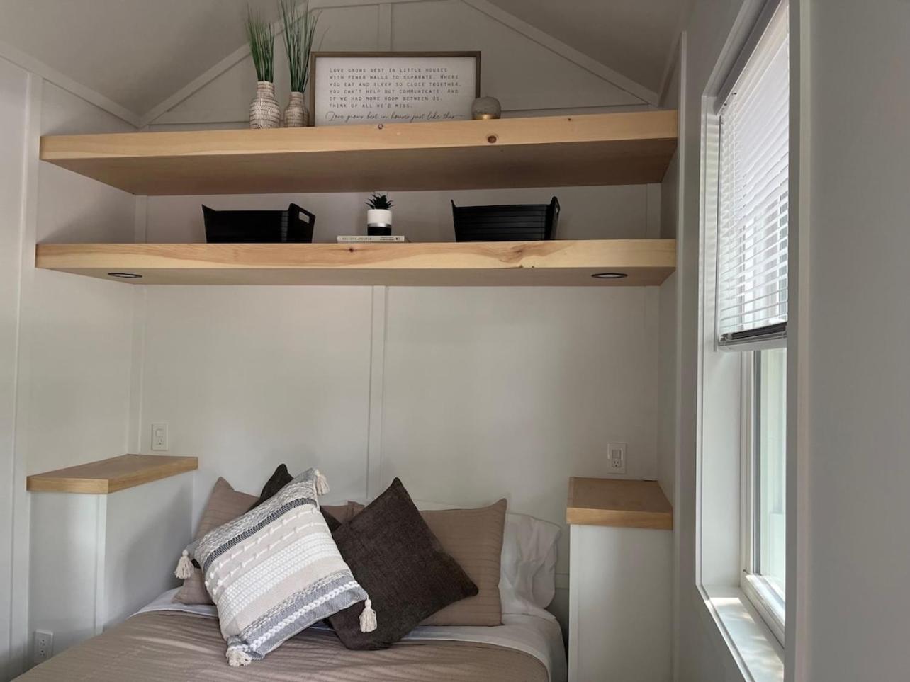 The Tiny Getaway Home Elizabethtown Buitenkant foto